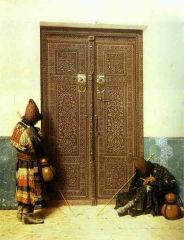 у дверей мечети