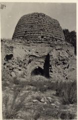 Узбекистан. Восточный мавзолей в Касане. XIV в.