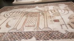 Мозаика из античной синагоги, на территории Израиля